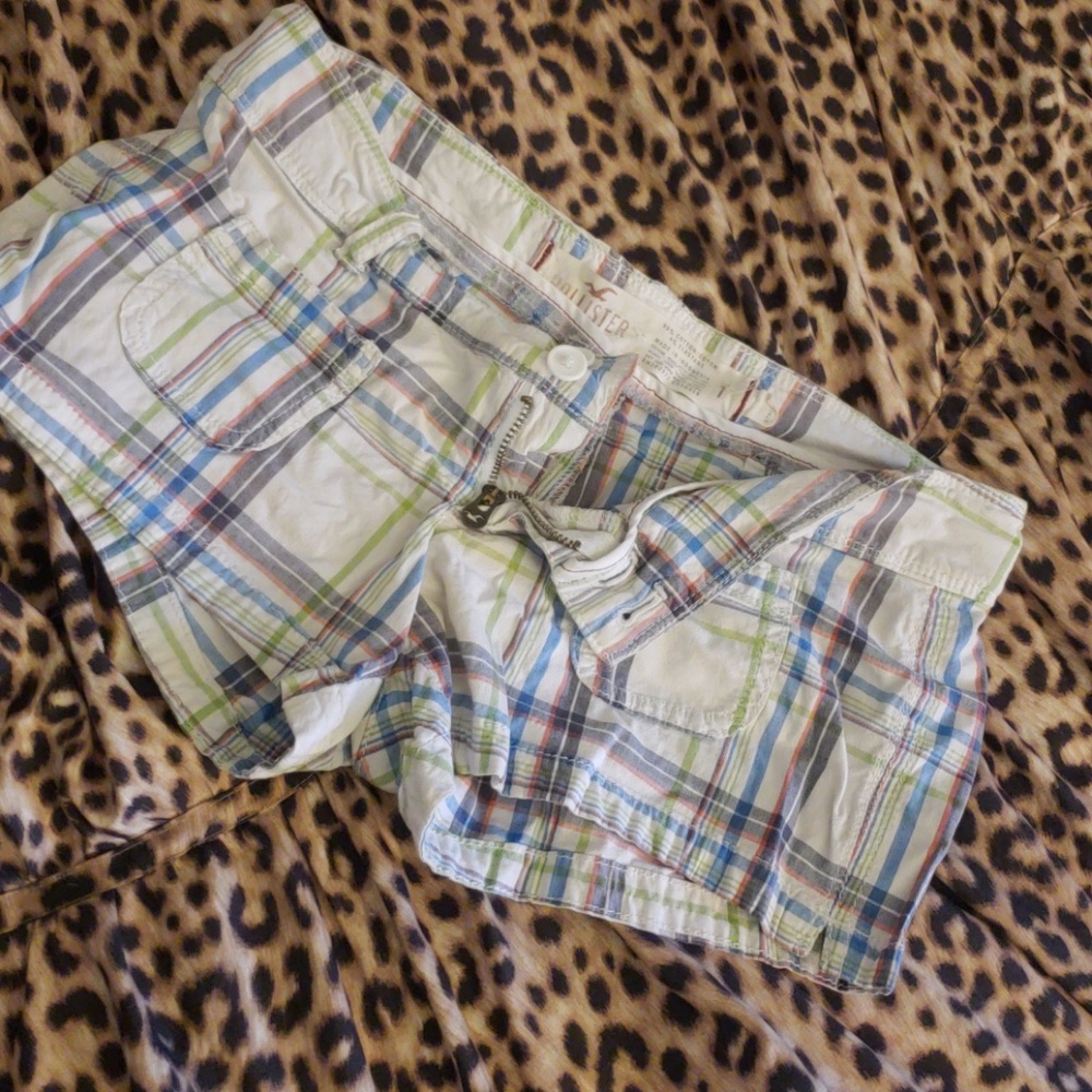 Hollister size 1 shorts